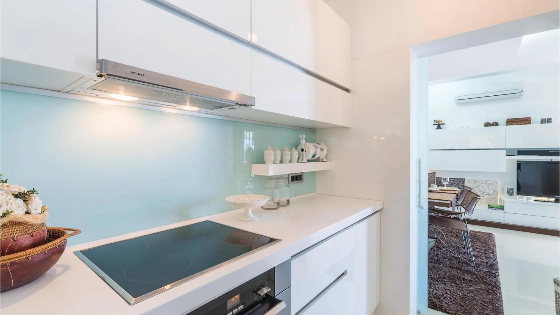 Cozy Home In Tkon With Wifi 0*,