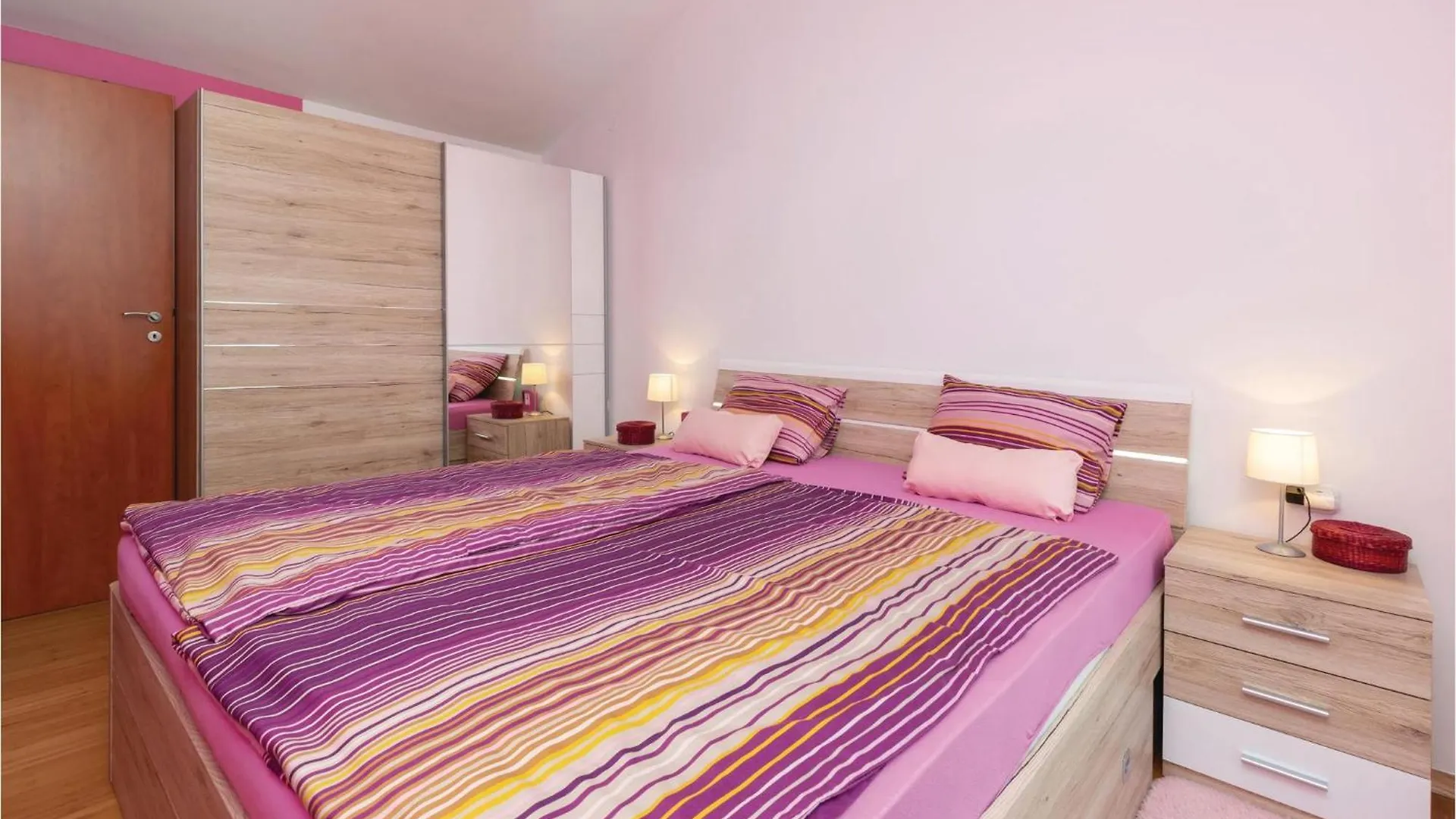 Cozy Home In Tkon With Wifi Kroatien