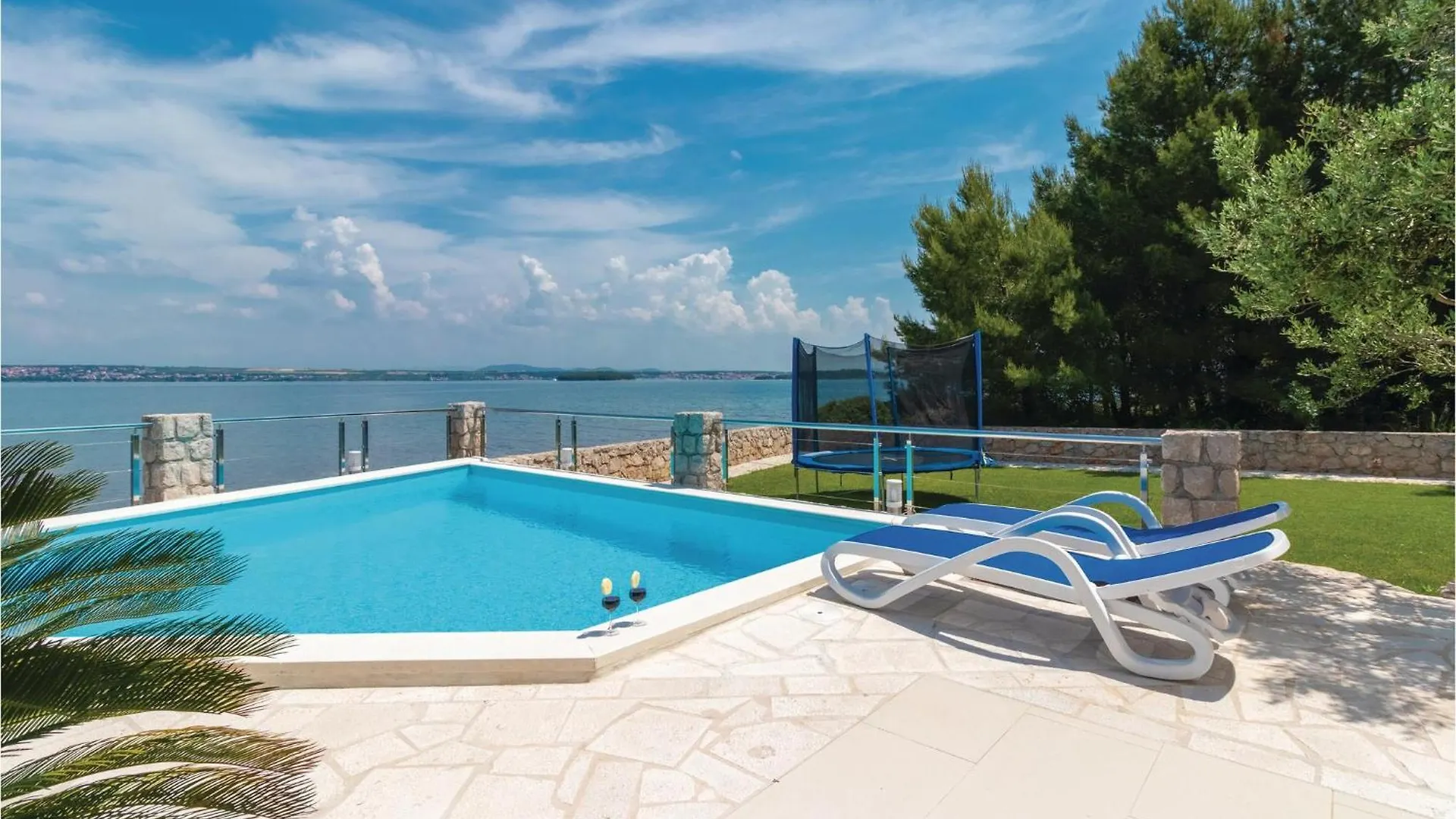 Cozy Home In Tkon With Wifi Kroatien