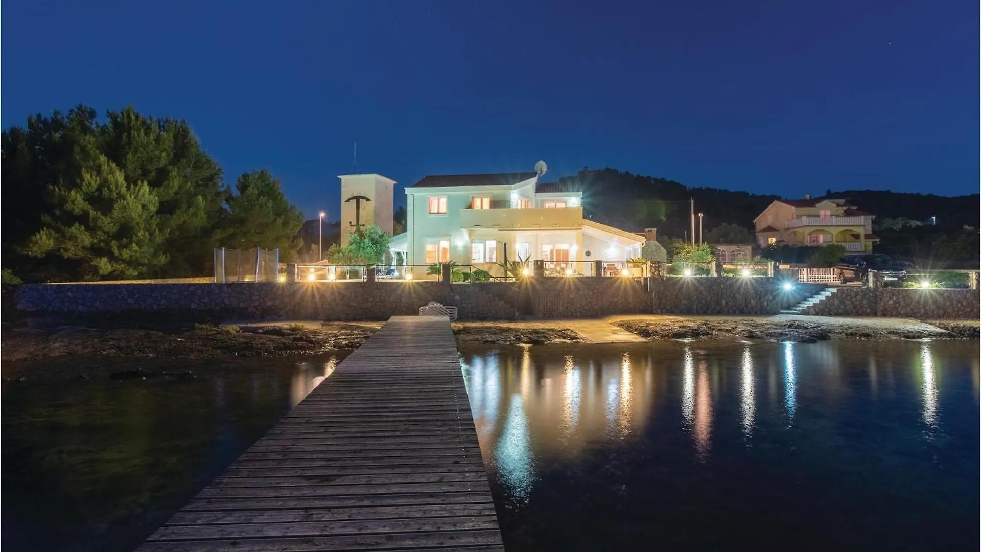 Ferienhaus Cozy Home In Tkon With Wifi Kroatien